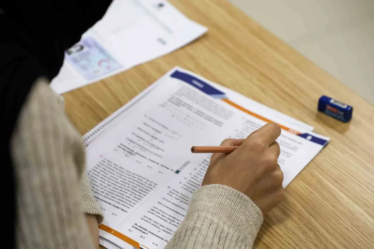 İOKBS bursluluk sınavı taban puanları 2026! MEB 5,6,7,8,9,10 ve 11’nci sınıf bursluluk sınavı kaç puanla kazanılır?