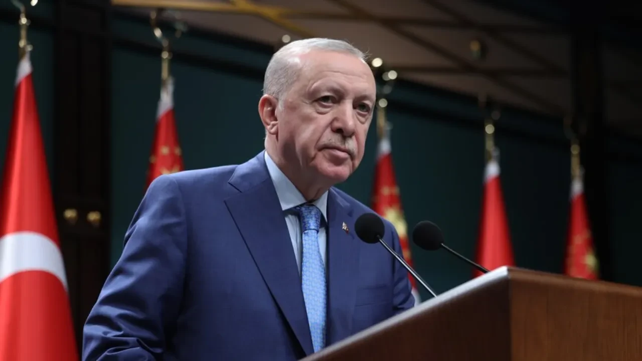 Cumhurbaşkanı Erdoğan'dan CHP'deki tartışmalar için 'sokak' uyarısı