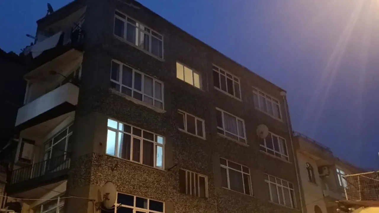 Fatih'te cam silen Türkmenistanlı kadın 5. kattan düşerek can verdi! Savcılık olayı şüpheli buldu