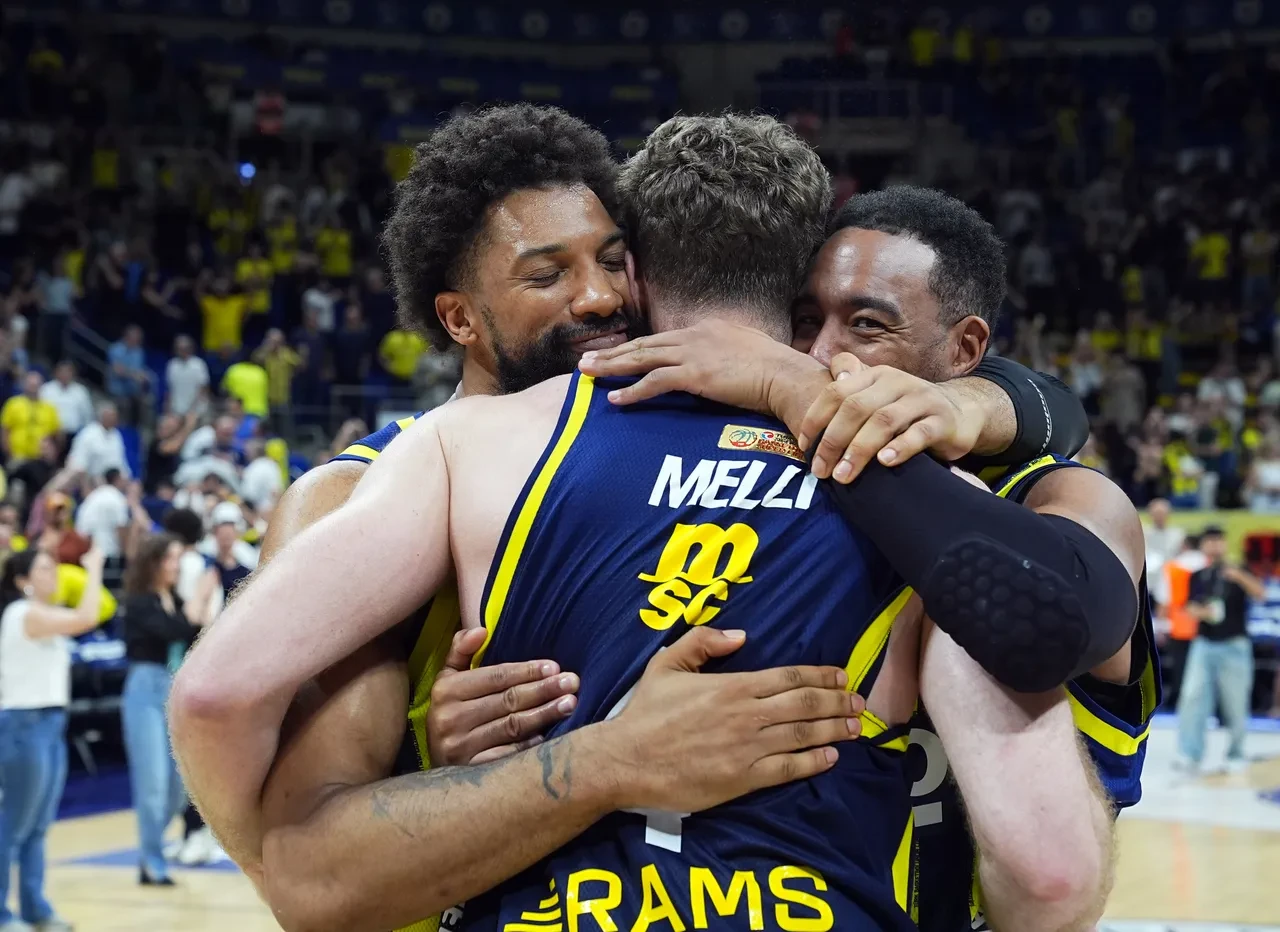 Fenerbahçe Beko Anadolu Efes maç skoru kaç kaç?