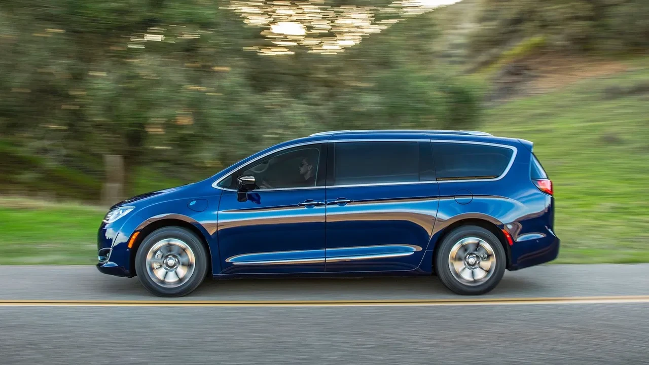 Chrysler Pacifica Hibrit