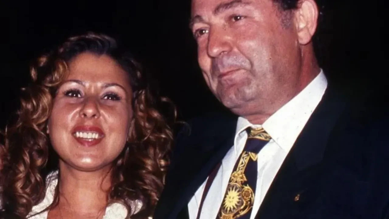 Kayahan’ın kızı Beste Açar Nilüfer ile ilgili ağır ithamlarda bulundu! Açtı ağzını yumdu gözünü dedirtti
