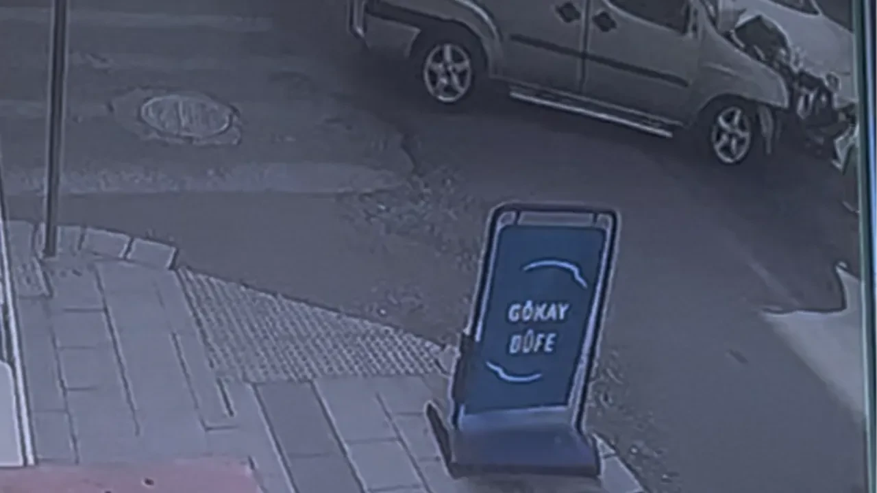 Ters yönden çıktı, kazaya karıştı! Bahanesi pes dedirtti: O anlar kamerada 