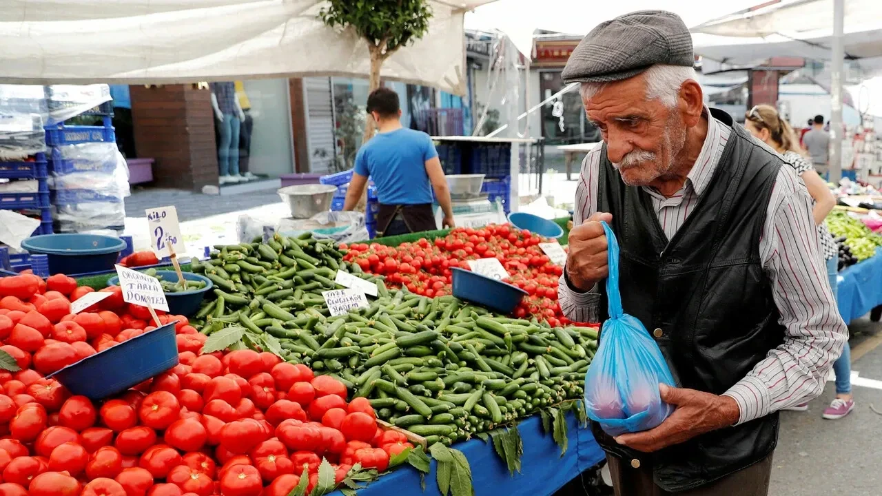 Türk-İş araştırma sonuçlarını açıkladı! Açlık ve yoksulluk sınırında yeni rakamlar belli oldu