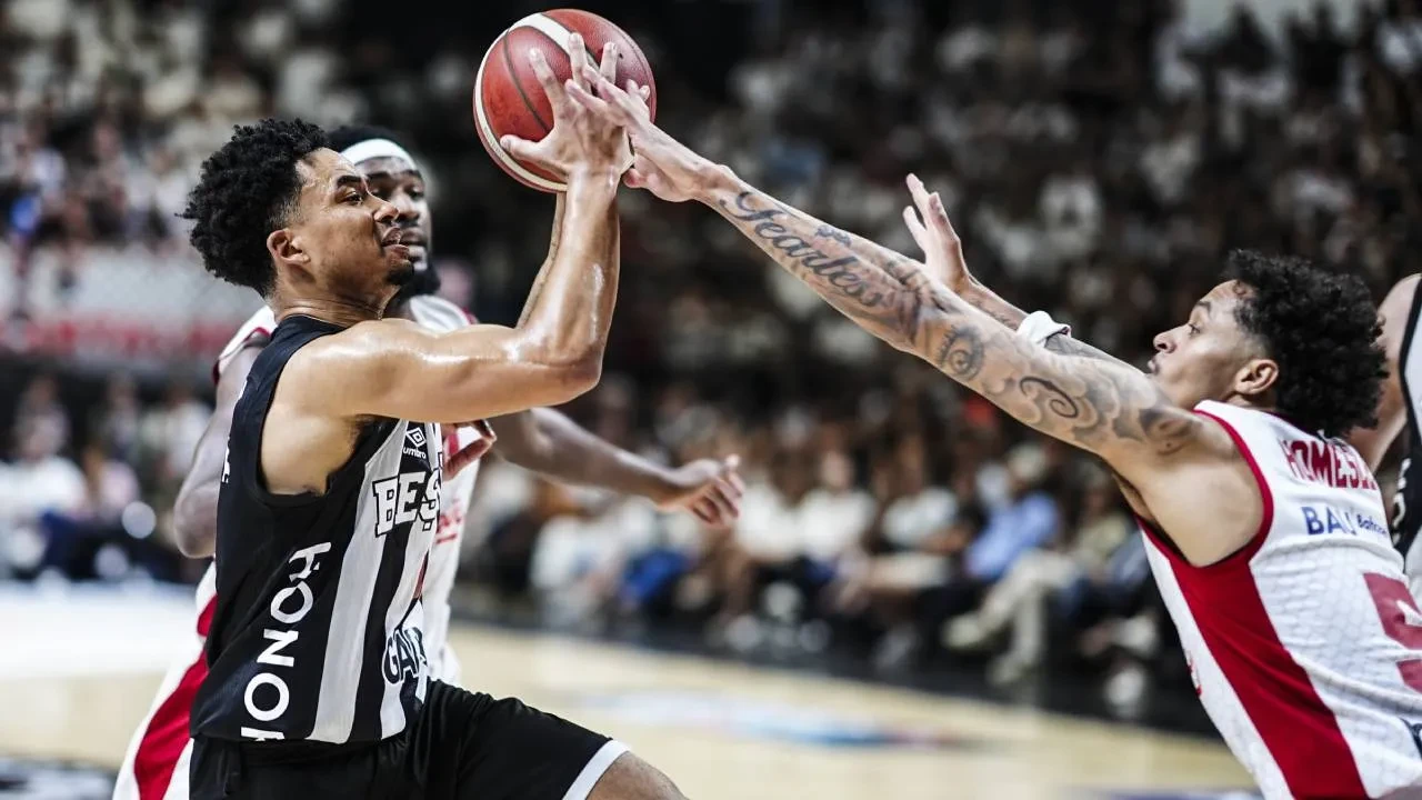 Beşiktaş GAİN finale yükseldi! Siyah-beyazlılar, Bahçeşehir Koleji'ni son maçta mağlup etti
