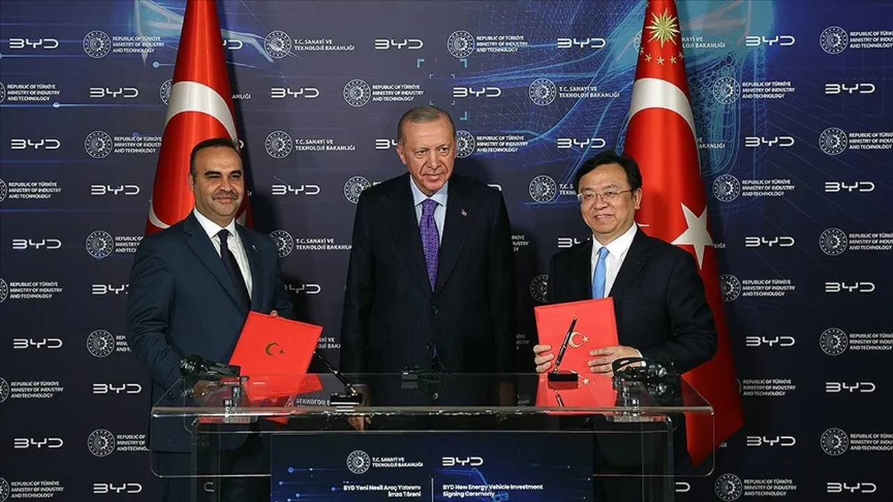 BYD Türkiye'de frene bastı! Sanayi Bakanlığı uyardı: Yatırım tamamlanmazsa bedeli olacak