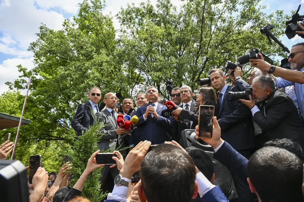 CHP ihraçlarında çarpıcı detay: Özgür Özel'in adı son anda çıkarıldı