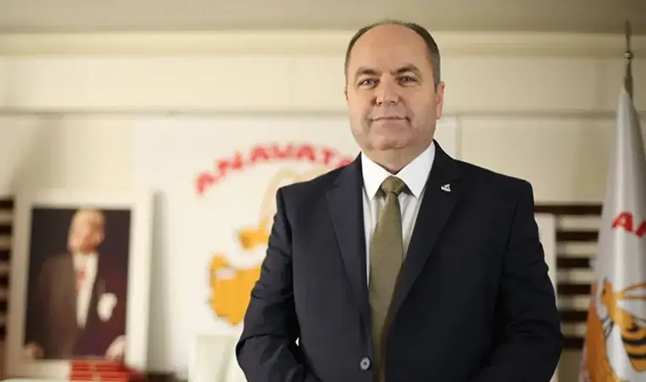 CHP'den sonra bir partiye daha mutlak butlan! Mahkeme kurultayı iptal etti