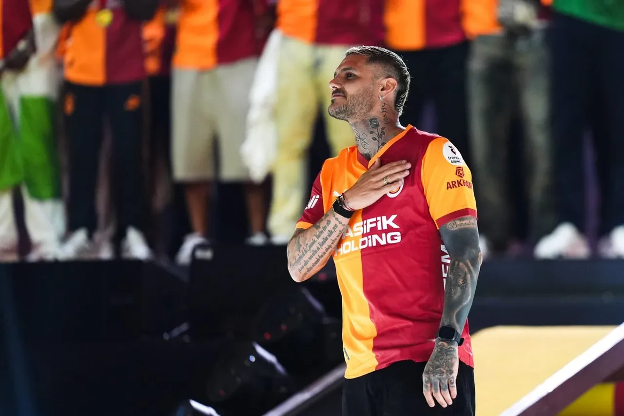Osimhen satılacak mı? Dursun Özbek'ten transfer iddialarına cevap: Önceliğimiz Galatasaray'ın menfaati
