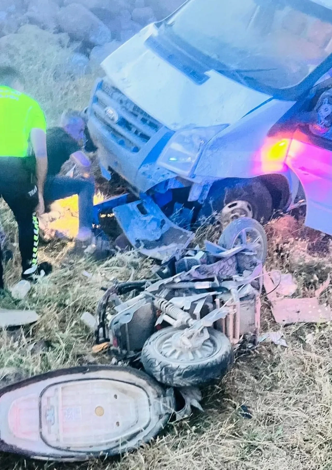 Şırnak'ta motosiklet ile kamyonet çarpıştı: 1 ölü, 4 yaralı