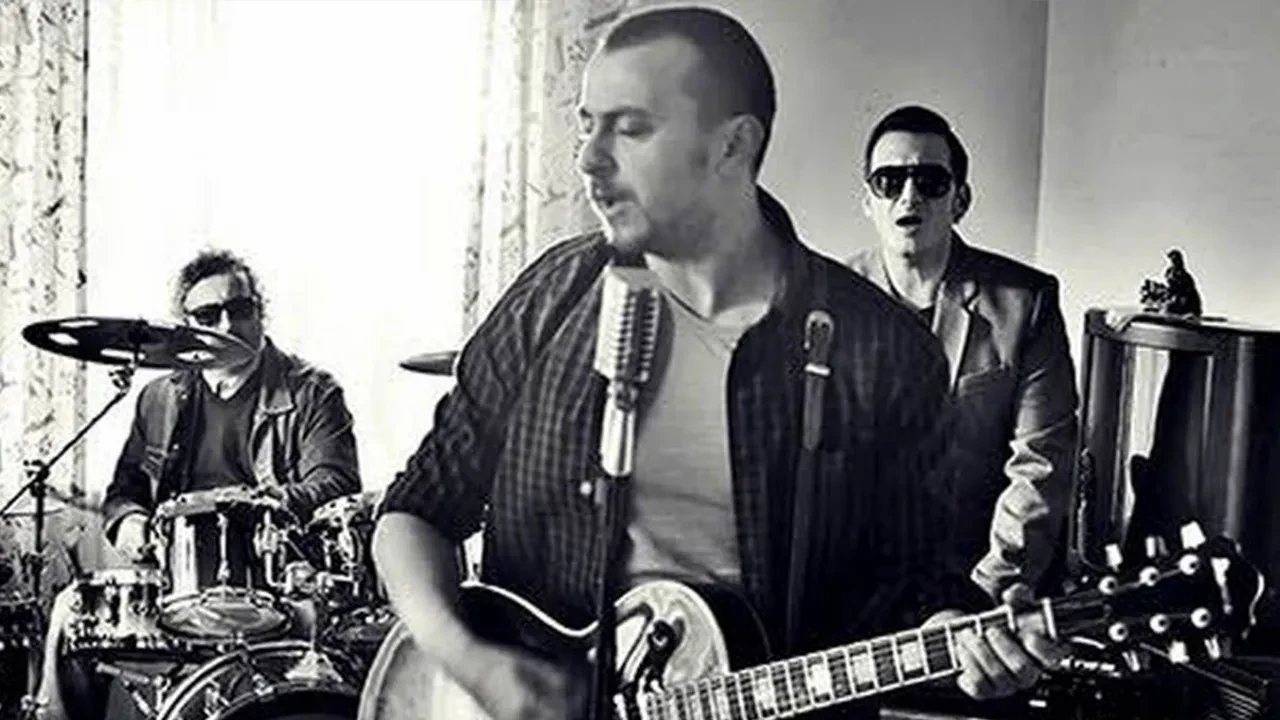 Ali Atay, Serkan Keskin ve Onur Ünlü 13 yıl sonra geri dönüyorlar! Leyla The Band yeniden sahneye çıkıyor