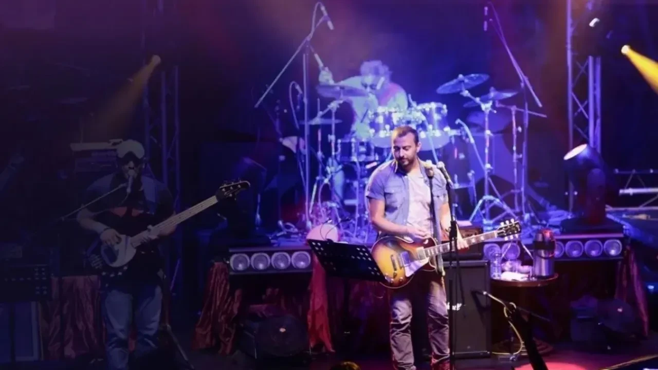 Ali Atay, Serkan Keskin ve Onur Ünlü 13 yıl sonra geri dönüyorlar! Leyla The Band yeniden sahneye çıkıyor