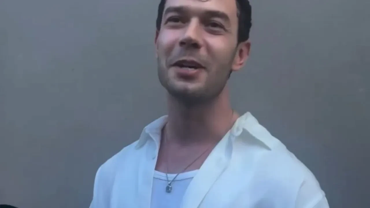 Aytaç Şaşmaz’dan Helin Kandemir’e övgü dolu sözler! Başarılı oyuncunun verdiği yanıt gündem oldu