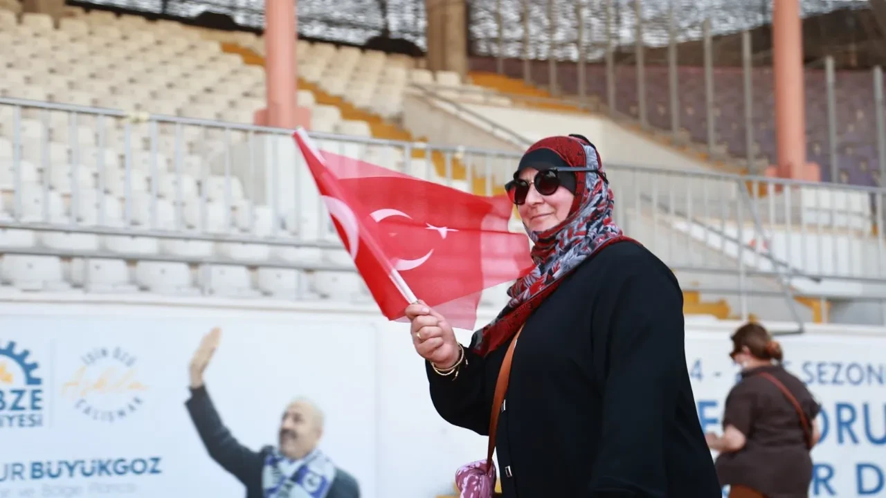 Kadınlar yürüdü hareket arttı! 