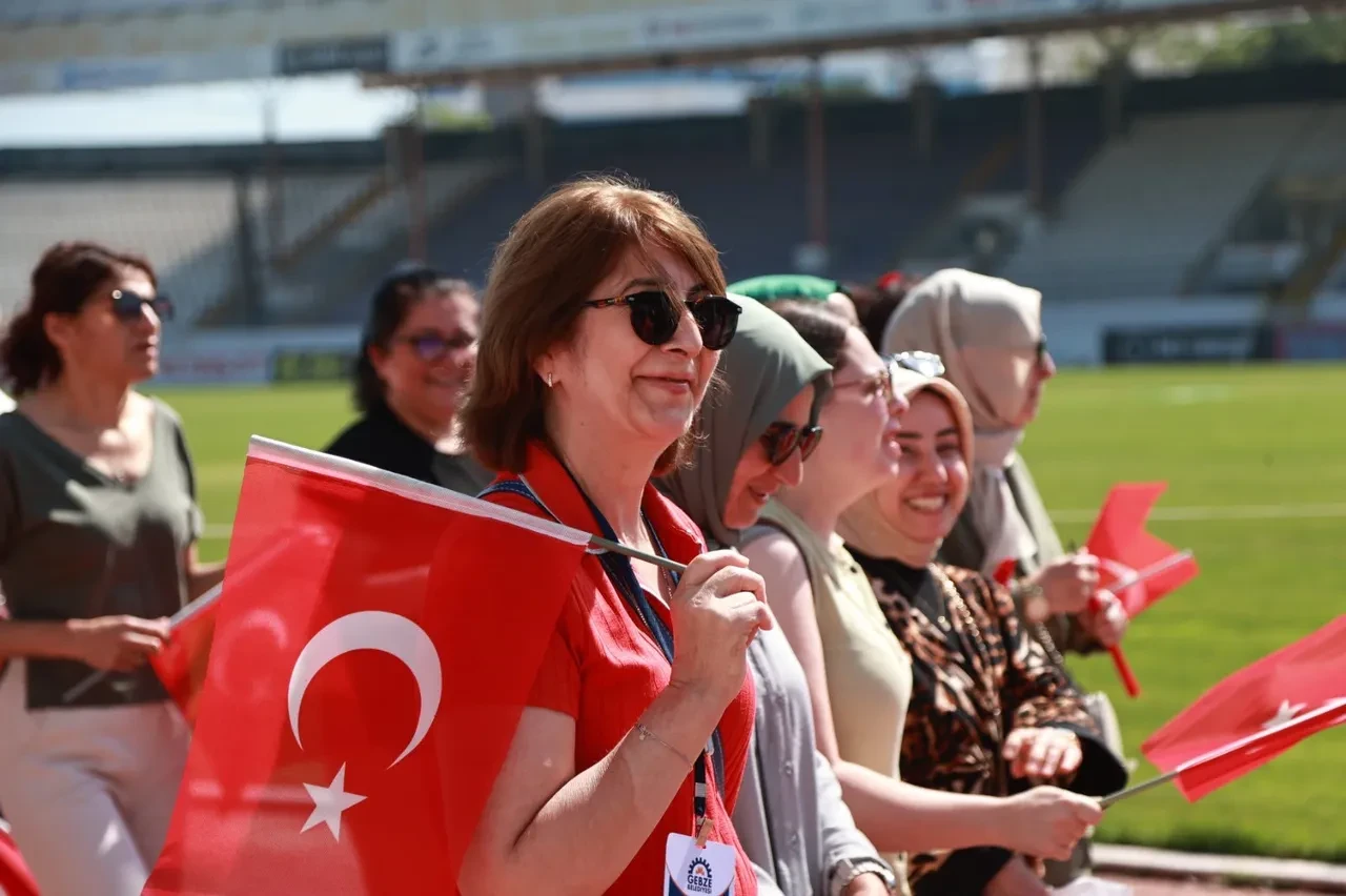 Kadınlar yürüdü hareket arttı! "Adım At Havan Değişsin"