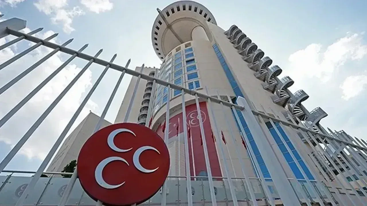 MHP'de değişim sürüyor! Adana il teşkilatı da feshedildi