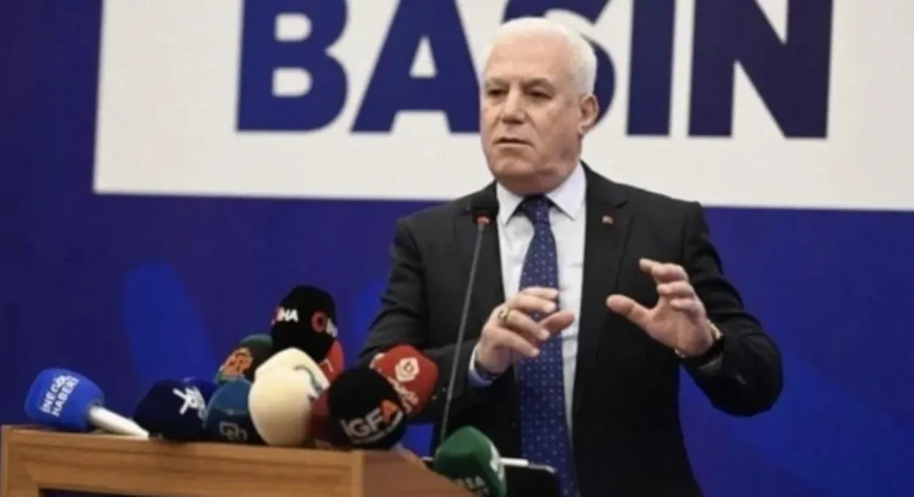 Mustafa Bozbey suç örgütü soruşturmasında şoke eden ifadeler! "Euroları pasta kutusunda verdim"