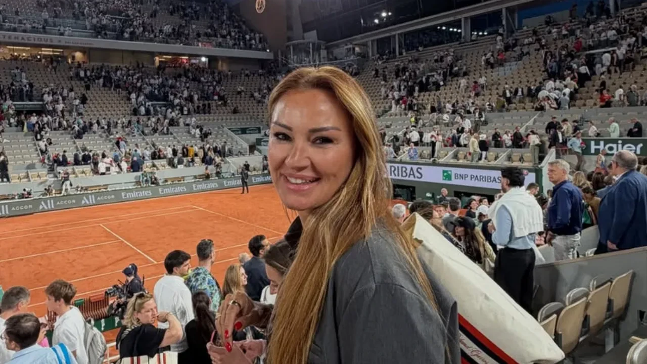 Pınar Altuğ’un 30 bin liralık ayakkabısı tartışma başlattı! “Evin bütçesini kimin yönettiği belli oldu”