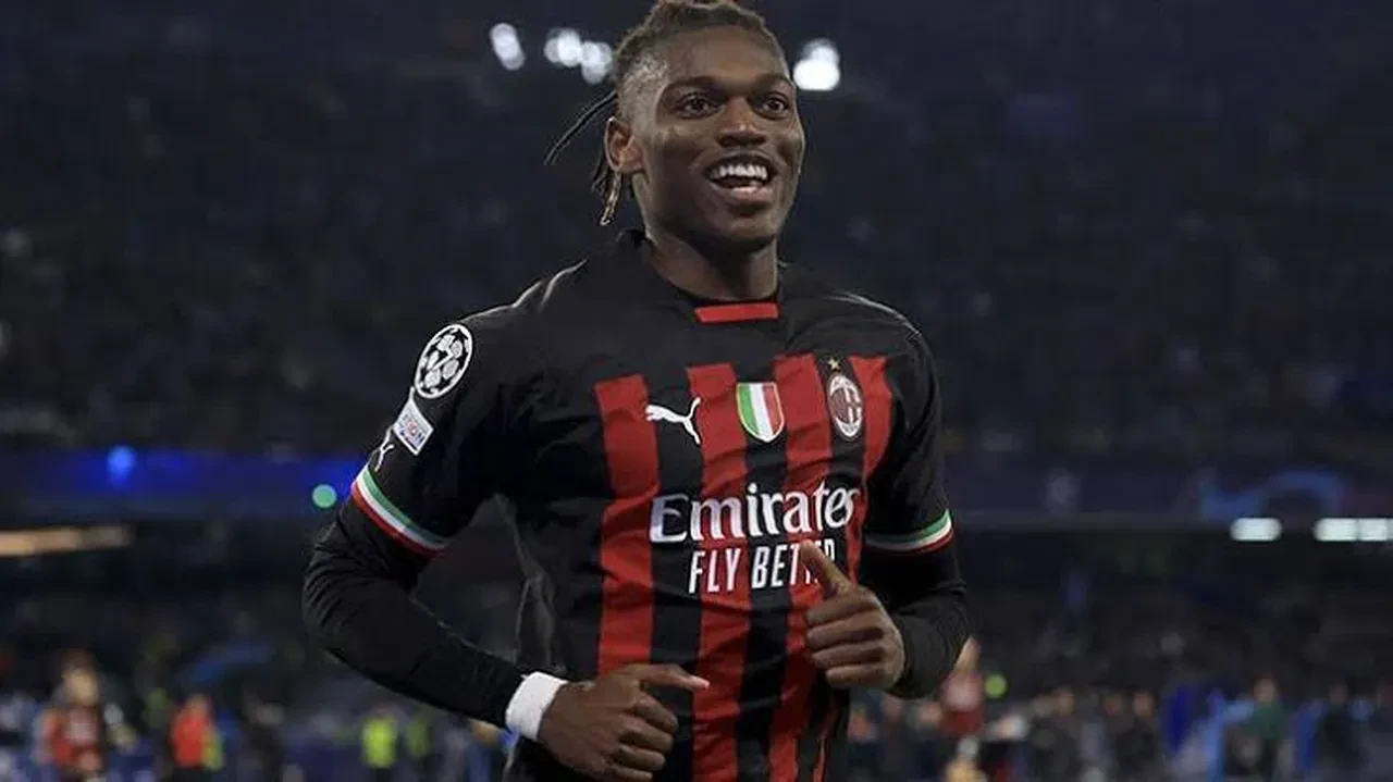 Rafael Leao ayrılığı duyurdu! Galatasaray resmi teklif için kolları sıvadı: Okan Buruk çok istiyor