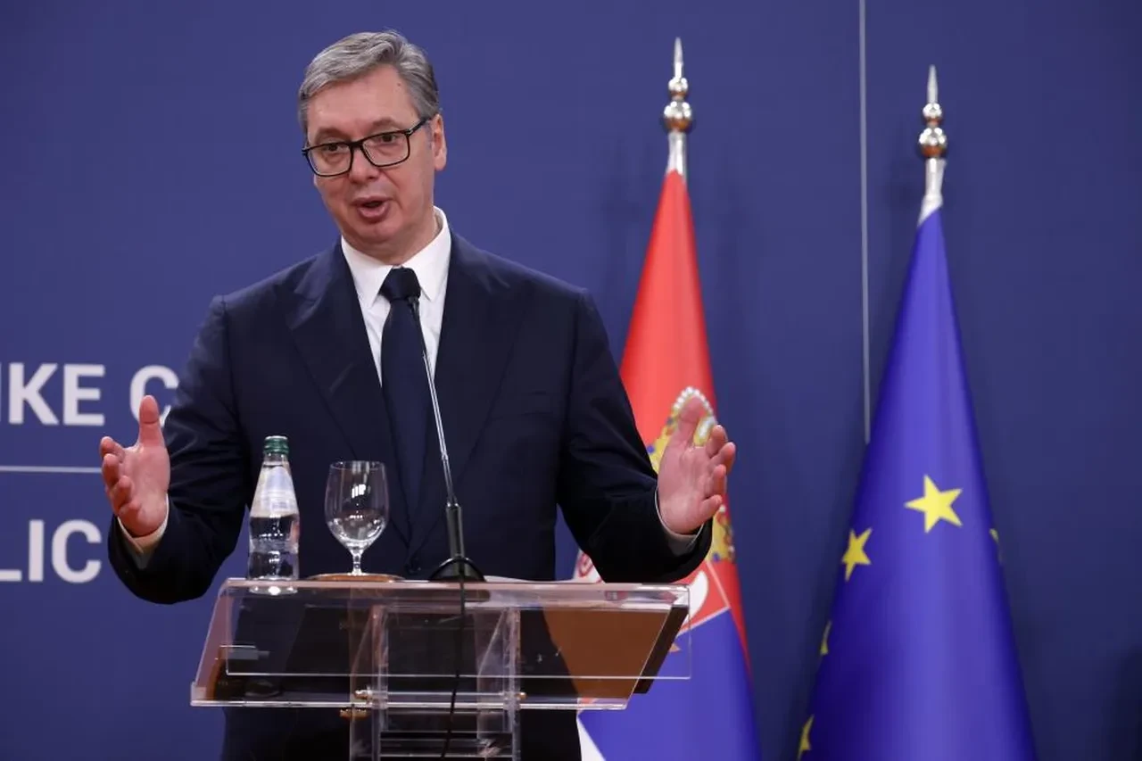 Sırbistan Cumhurbaşkanı Vucic istifa edip başbakanlığa aday olacak