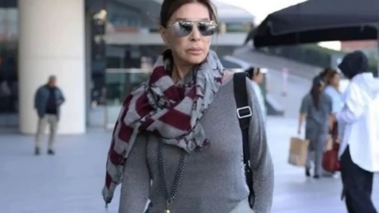 Aşk-ı Memnu ve Doktorlar dizisi yıldızları bir arada! Nebahat Çehre ve Yasemin Ergene sosyal medyayı salladı