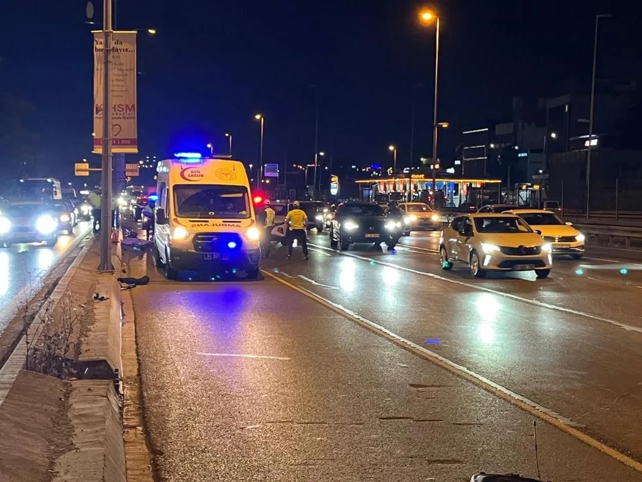 Bakırköy'de motosiklet kazası: 2 kişi hayatını kaybetti