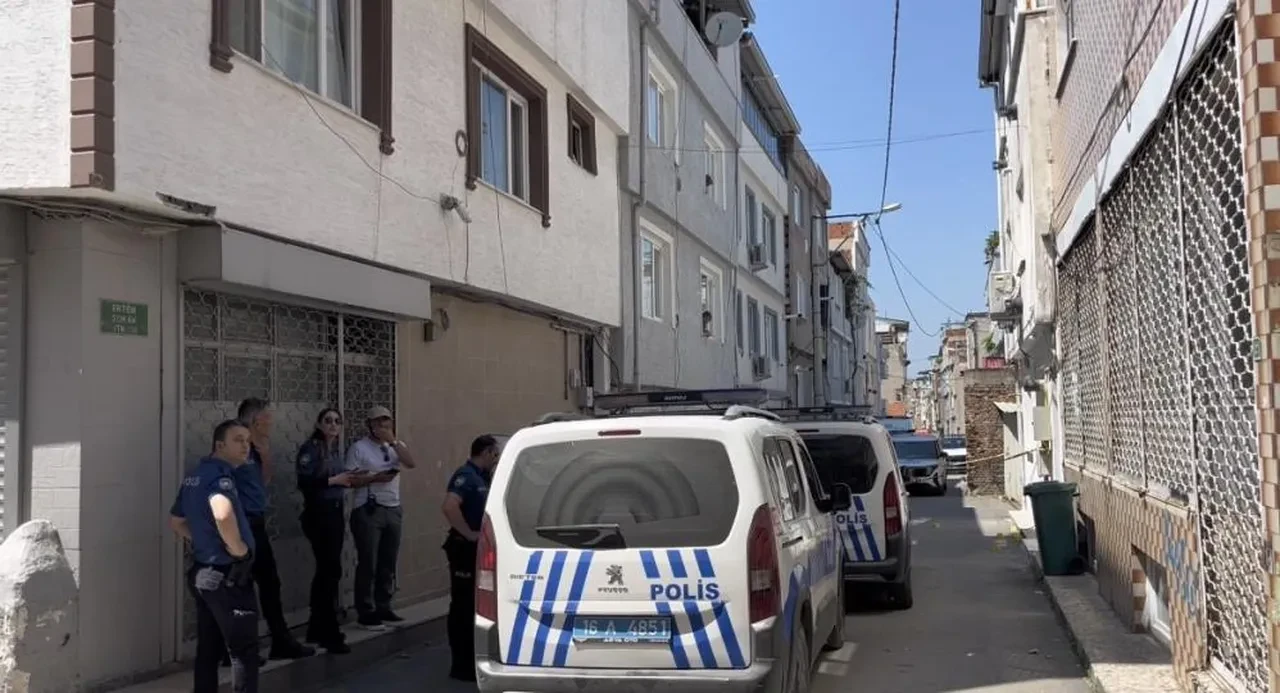 Bursa’da sokak ortasında dehşet! Peş peşe tetiğe bastı