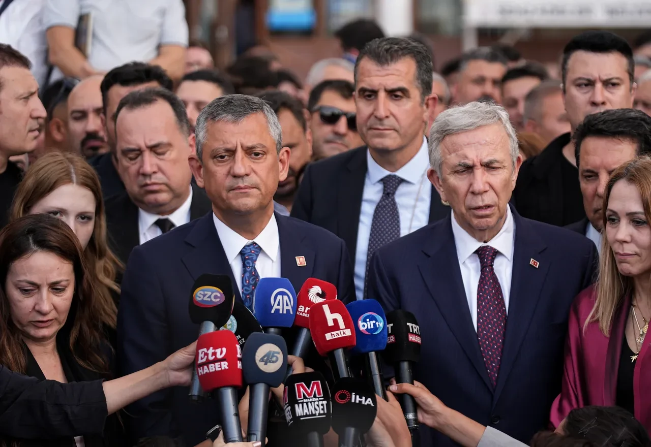CHP'de ihraç sırası belediye başkanlarında! Yeni liste ortaya çıktı