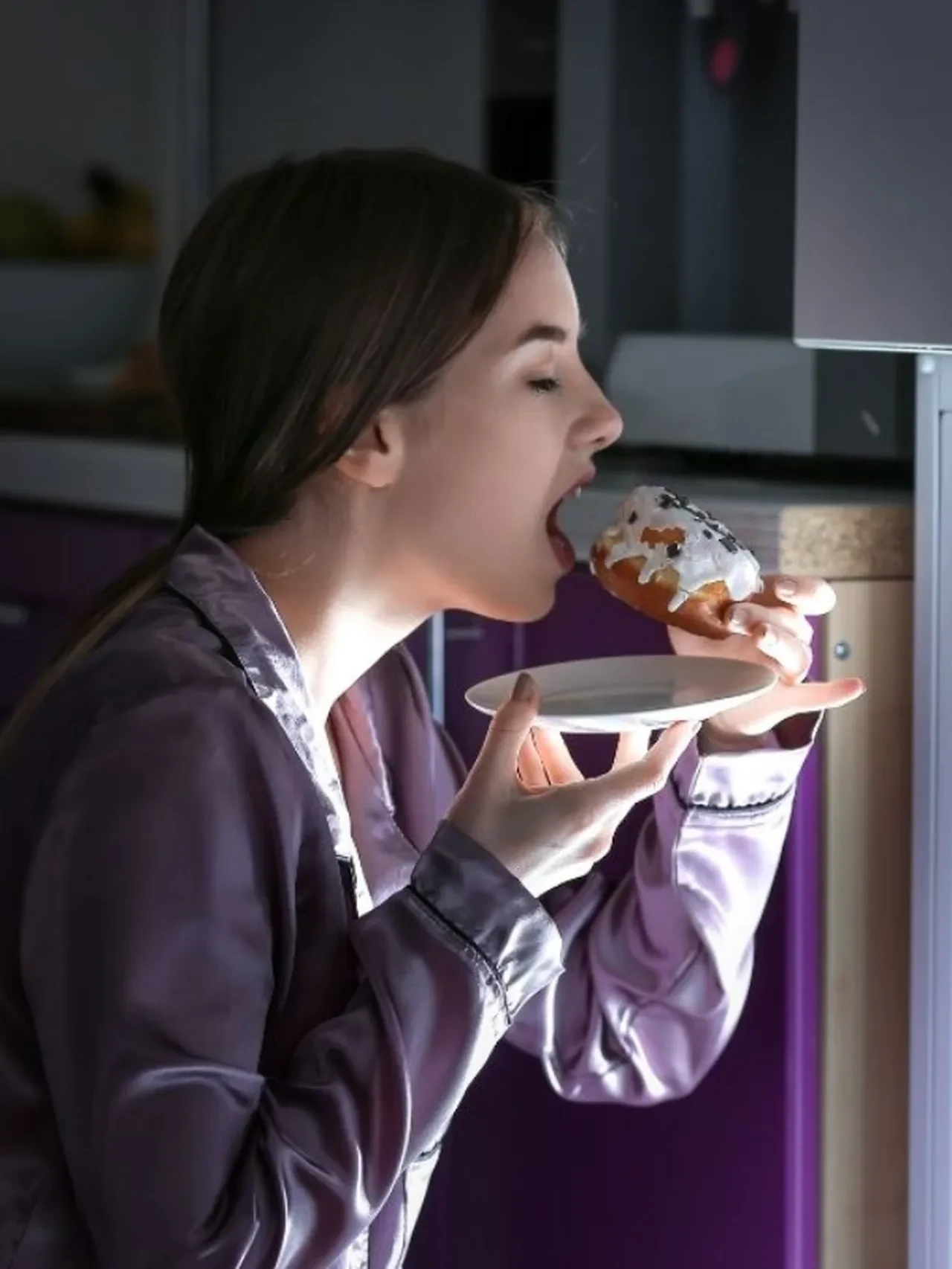 Gece gelen aniden gelen yeme ataklarını yönetmek için sırlar! 