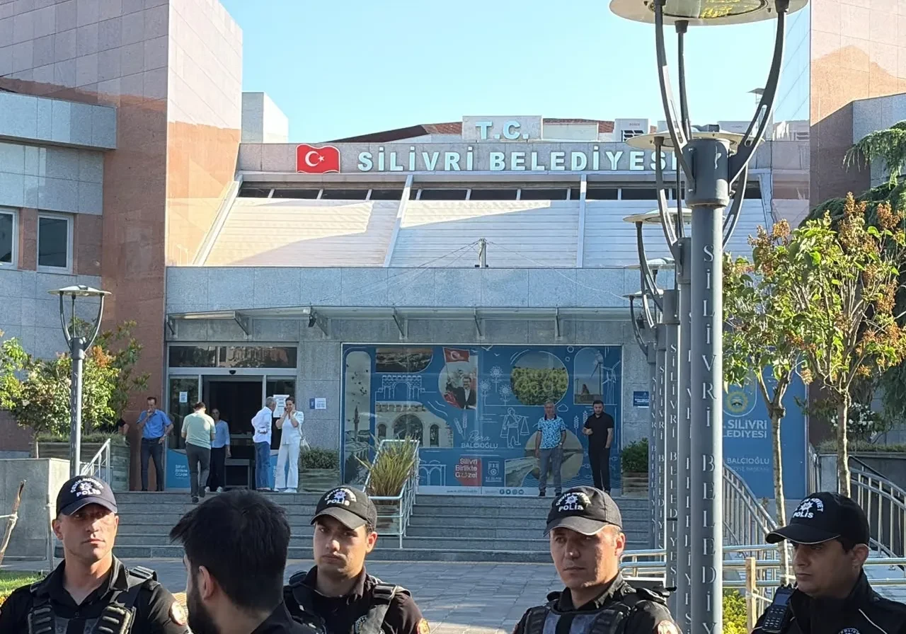 Silivri Belediyesi'ne yolsuzluk operasyonu: Bora Balcıoğlu gözaltında
