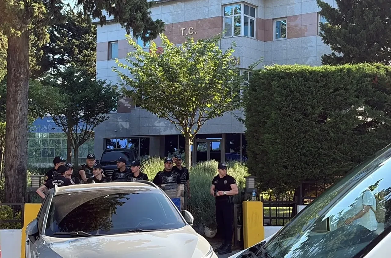 Silivri Belediyesine yönelik soruşturmada çarpıcı detaylar! Milyonlarca TL kamu zararı, iskan için rüşvet, ayakkabı kutularında eurolar