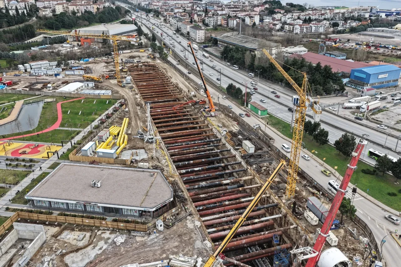Yer altında sessiz ve kararlı ilerleyiş! Kocaeli’nin geleceği metre metre yazılıyor