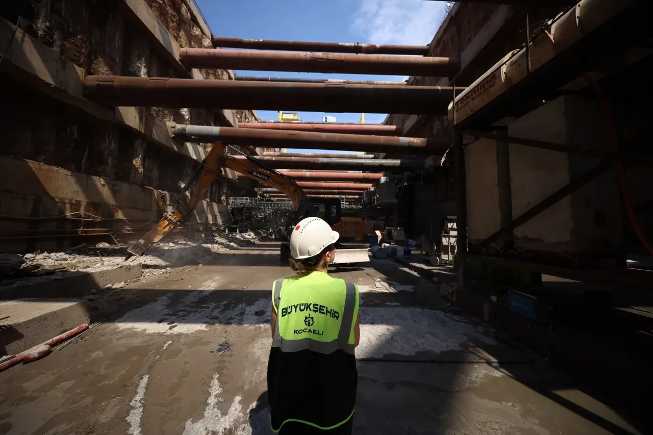 Yer altında sessiz ve kararlı ilerleyiş! Kocaeli’nin geleceği metre metre yazılıyor