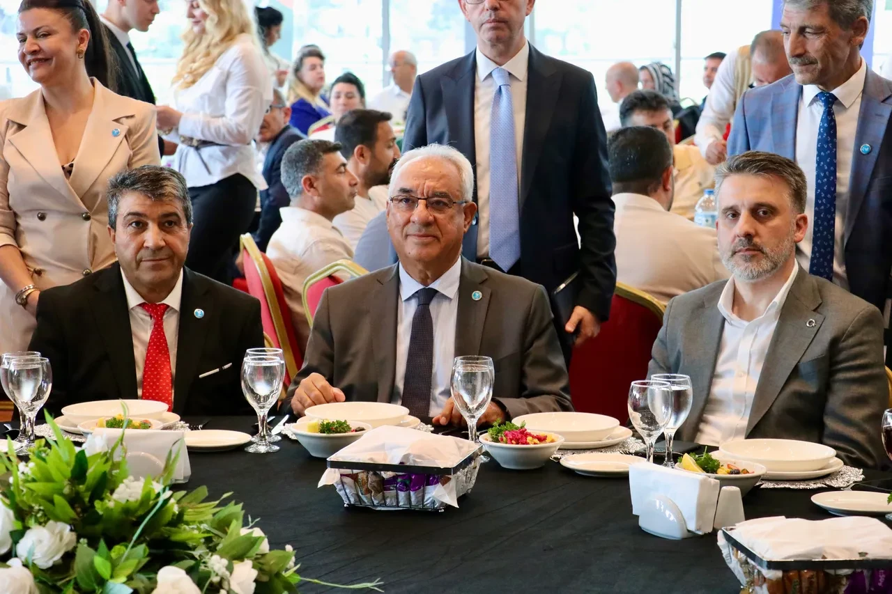 Aksakal'dan CHP'ye kapı kapatan sözler: "DSP çamaşır makinesi değil"