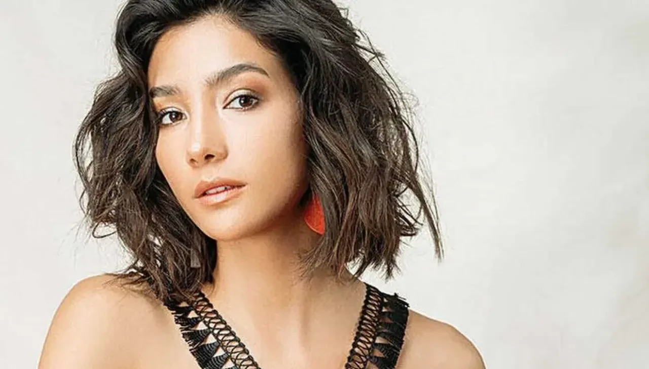 Aybüke Pusat'dan sürpriz proje: Ünlü oyuncu En Mutlu Günümde'nin başrolü ve yapımcısı oldu