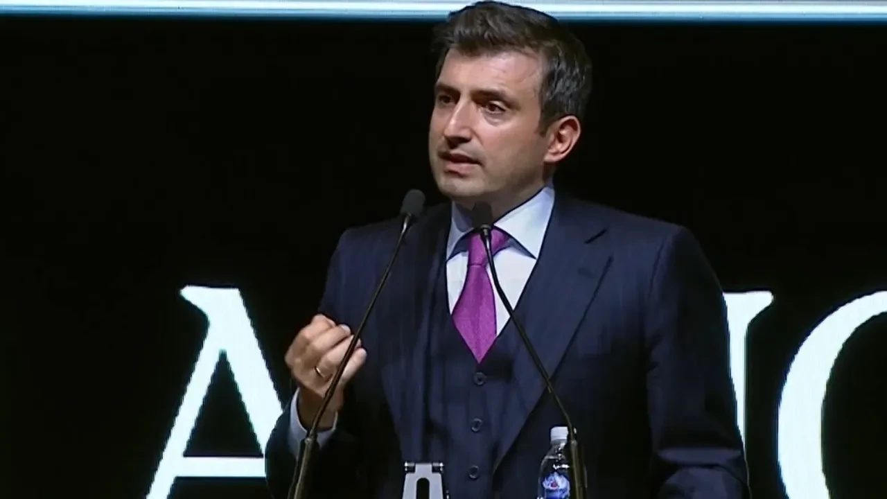 Bayraktar'dan teknoloji tekellerine sert çıkış: 