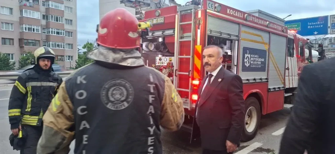 MHP Dilovası Teşkilatı üyelerini taşıyan otobüste yangın çıktı: 1 kişi hastaneye kaldırıldı