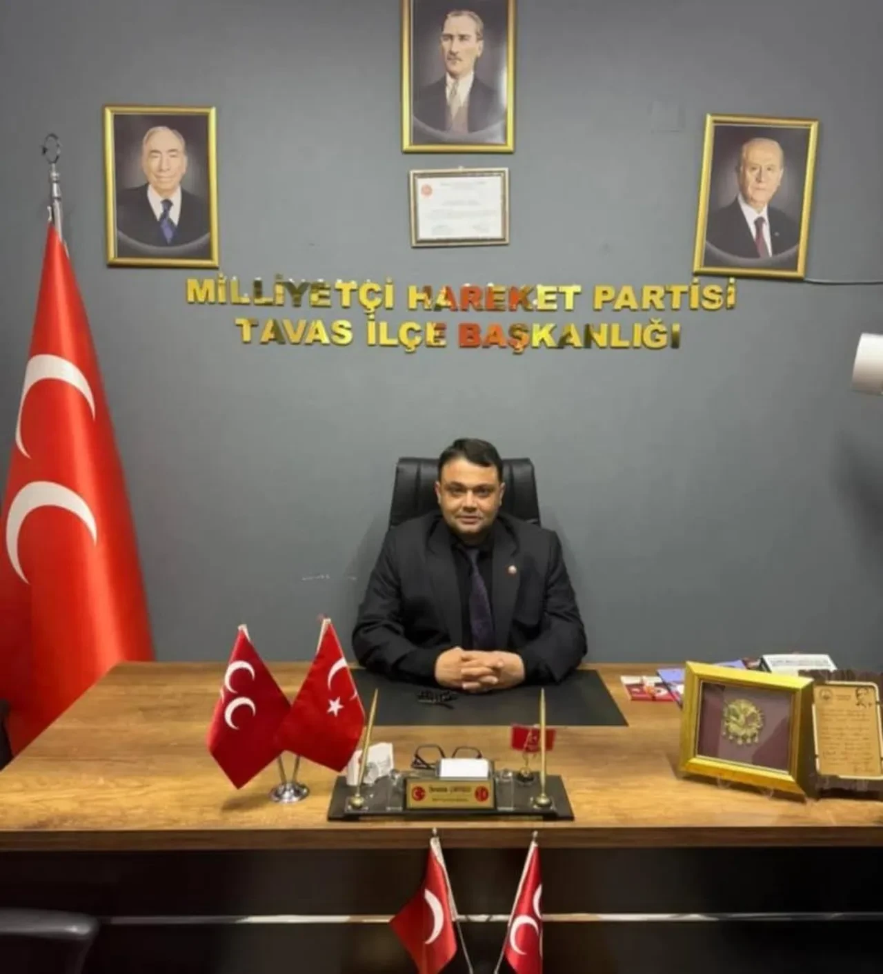 MHP'li 2 ilçe başkanı görevinden istifa etti