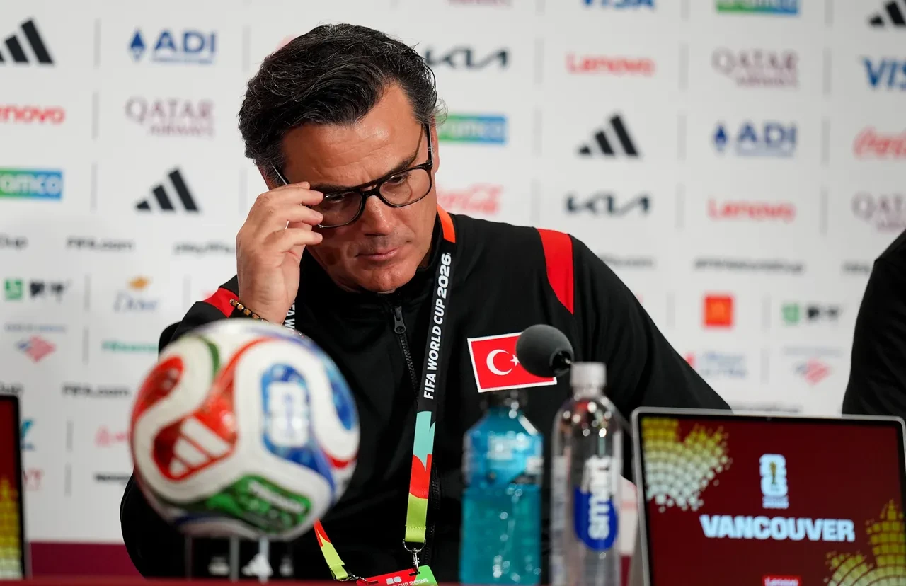 Montella'dan Arda, Hakan ve Kenan'la ilgili açıklama: Kafamda soru işaretleri var