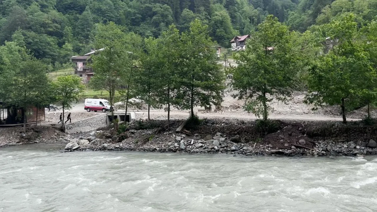 Rize'de kaybolan gencin cansız bedeni bulundu! Arama ekibindeki 1 AFAD personeli de hayatını kaybetti