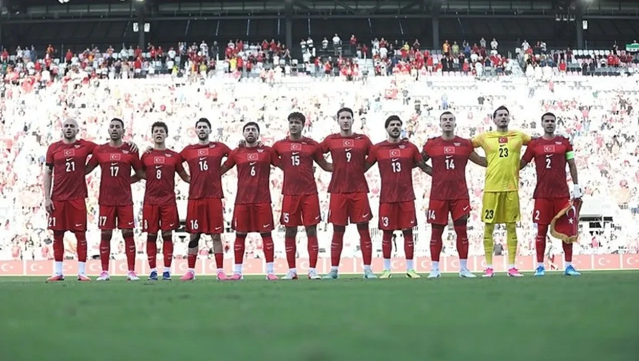 Türkiye - Avustralya maçı ilk 11'leri belli oldu! A Milli Takım Dünya Kupası'nda sahne alıyor: İşte Montella'nın muhtemel 11'i