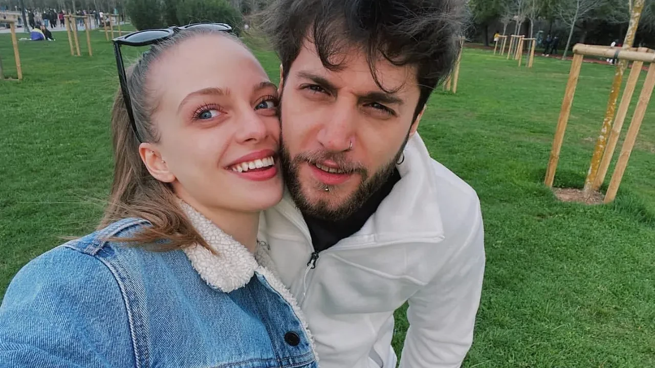 Ufuk Beydemir ile geçen sene ayrılan İpek Filiz Yazıcı’nın yeni sevgilisi ortaya çıktı! Sosyal medyada aşkını ilan etti