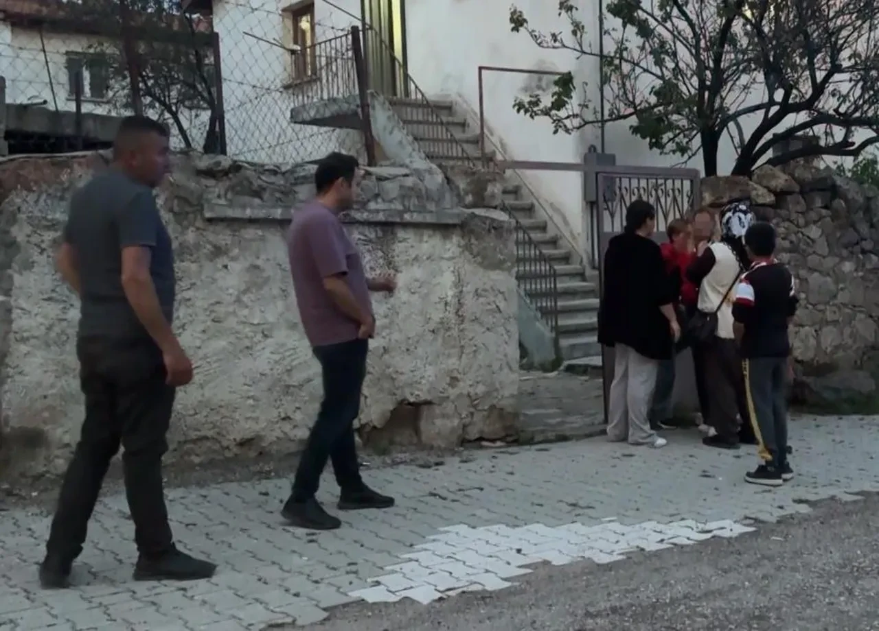 Aksaray'da alkollü adam karısını ölümle tehdit etti! KADES ihbarı polisi harekete geçirdi