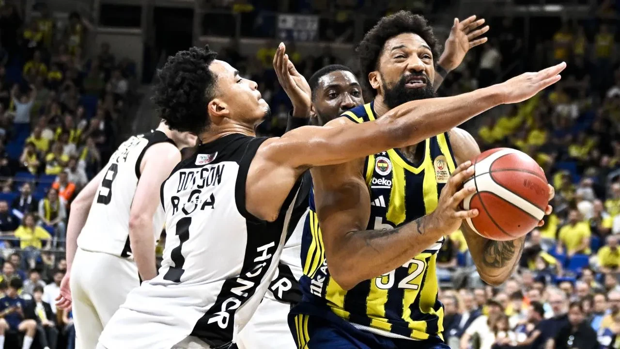 Beşiktaş GAİN, final serisinde öne geçti! Siyah-beyazlılar, Fenerbahçe Beko'yu mağlup etti