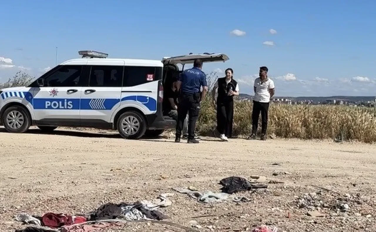 Eskişehir’de öfke patlaması: 5 aylık kocasının yaktığı aracını gören hamile kadın gözyaşlarına boğuldu!