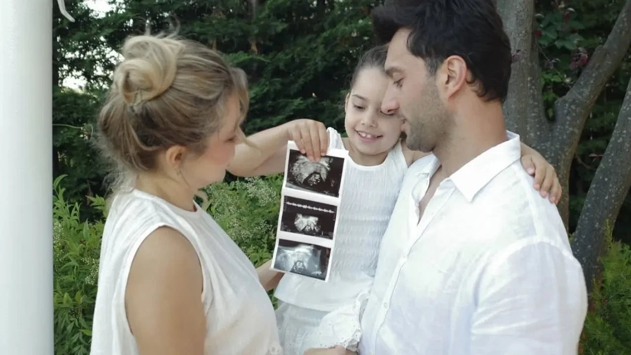 Hande Erçel tekrardan teyze oluyor! Gamze Erçel'den hamilelik iddialarına süpriz cevap