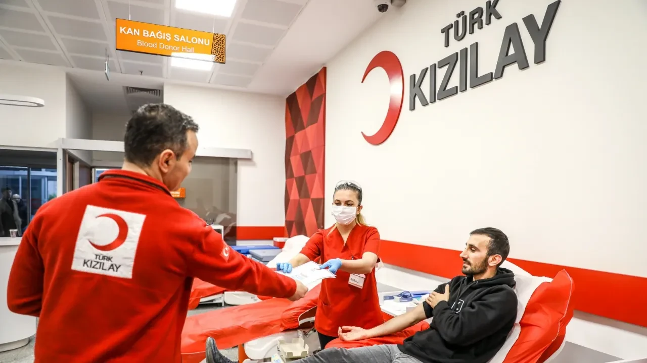 Kızılay yılın ilk 5 ayında 1,2 milyon ünite kan bağışı aldı