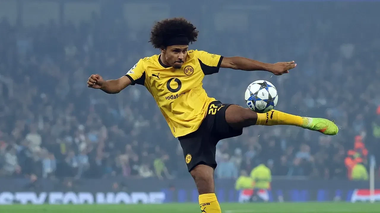 Aziz Yıldırım döneminde ilk transfer krizi: Karim Adeyemi için fiyat dudak uçuklattı!