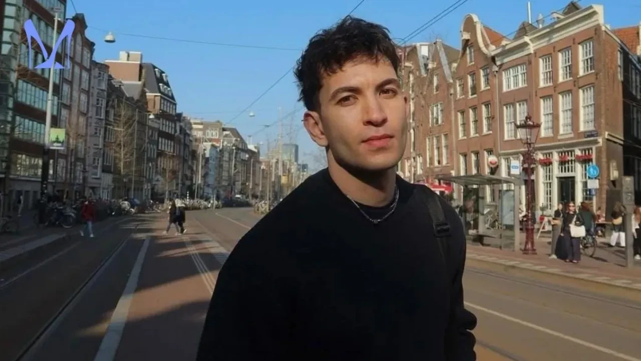 Berk Ali Çatal kimdir? Berk Ali Çatal kaç yaşında? Berk Ali Çatal hangi dizilerde oynadı?