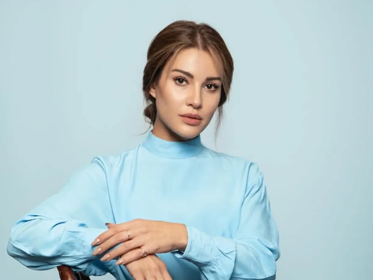 Ece İrtem evli mi? Ece İrtem annesi kim?